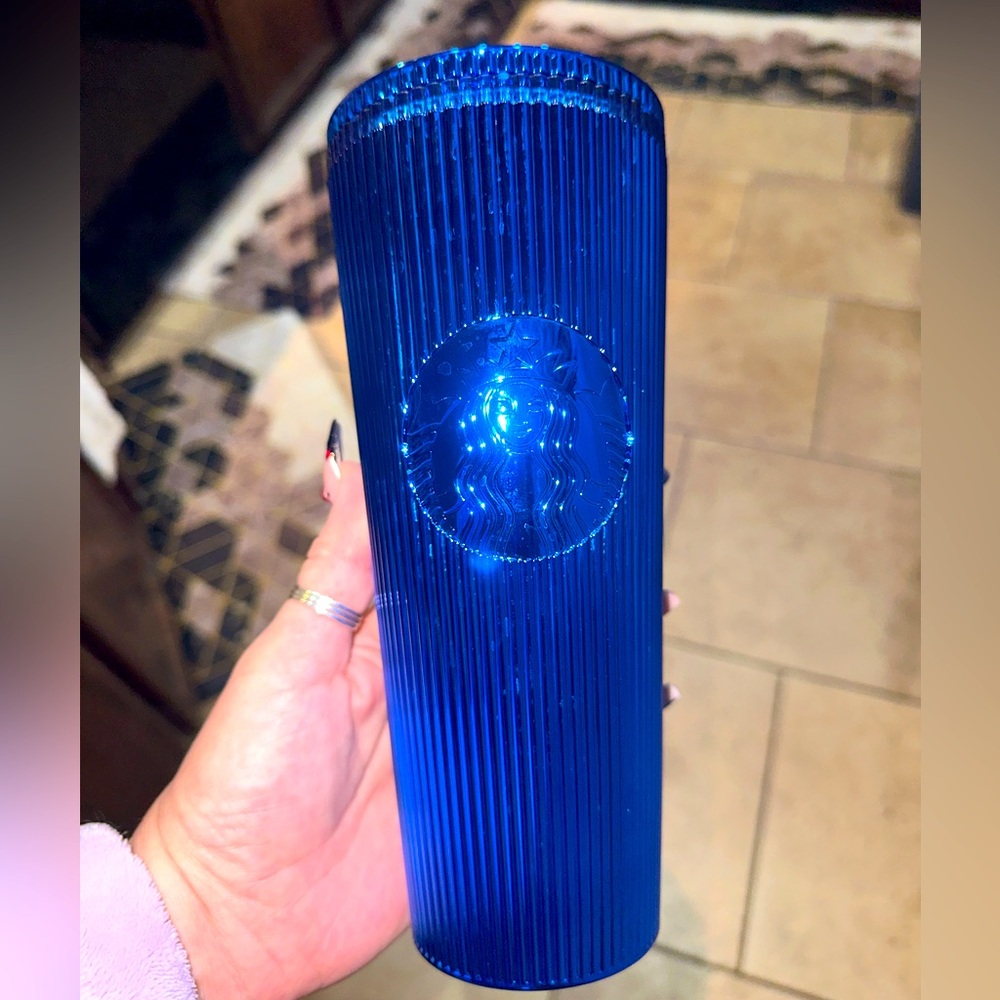 Starbucks tumblers priced per cup